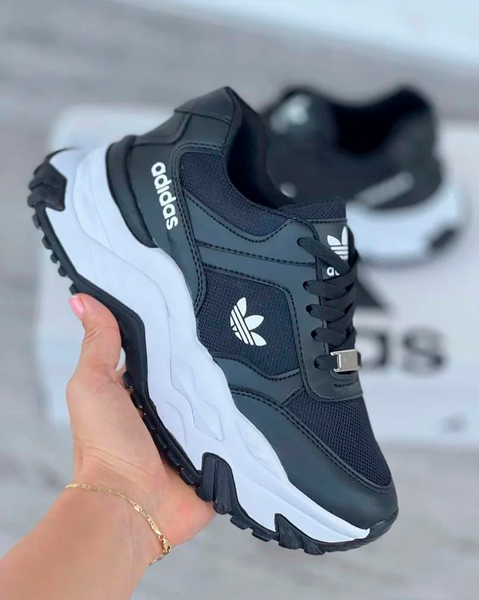 Zapatillas Adidas para Mujer - Estilo, Confort y Rendimiento en Cada Paso